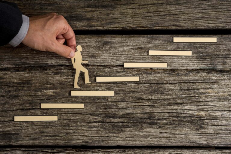 Steps to Follow for Creating an Online Business Strategy