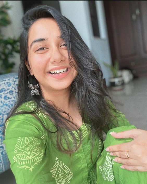 Prajakta Koli (MostlySane)- Recentamz
